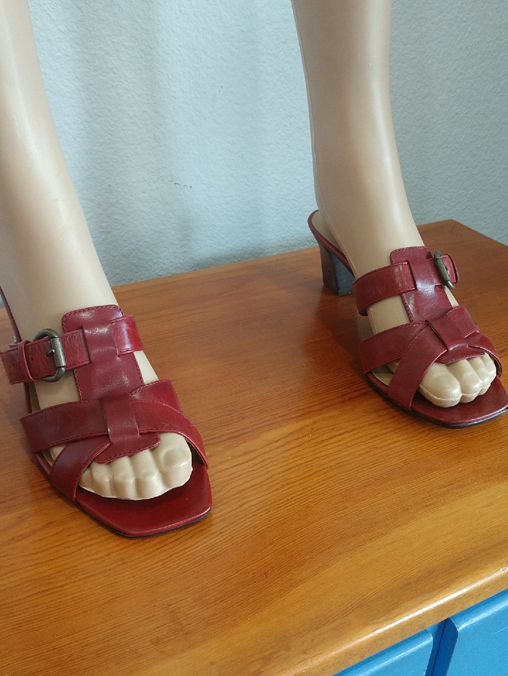 Bandolino Red Leather Open-Toe Heel Mules